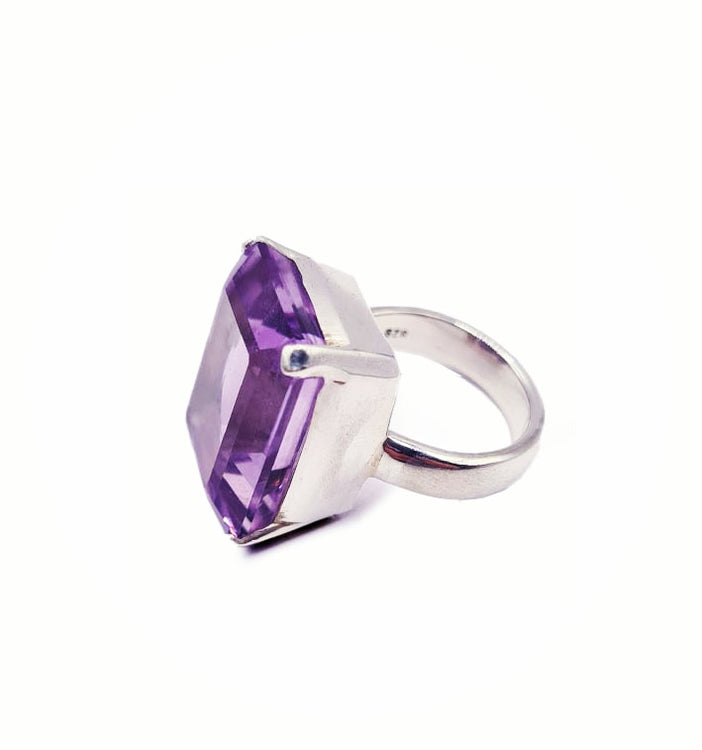 Amethyst big ring silver